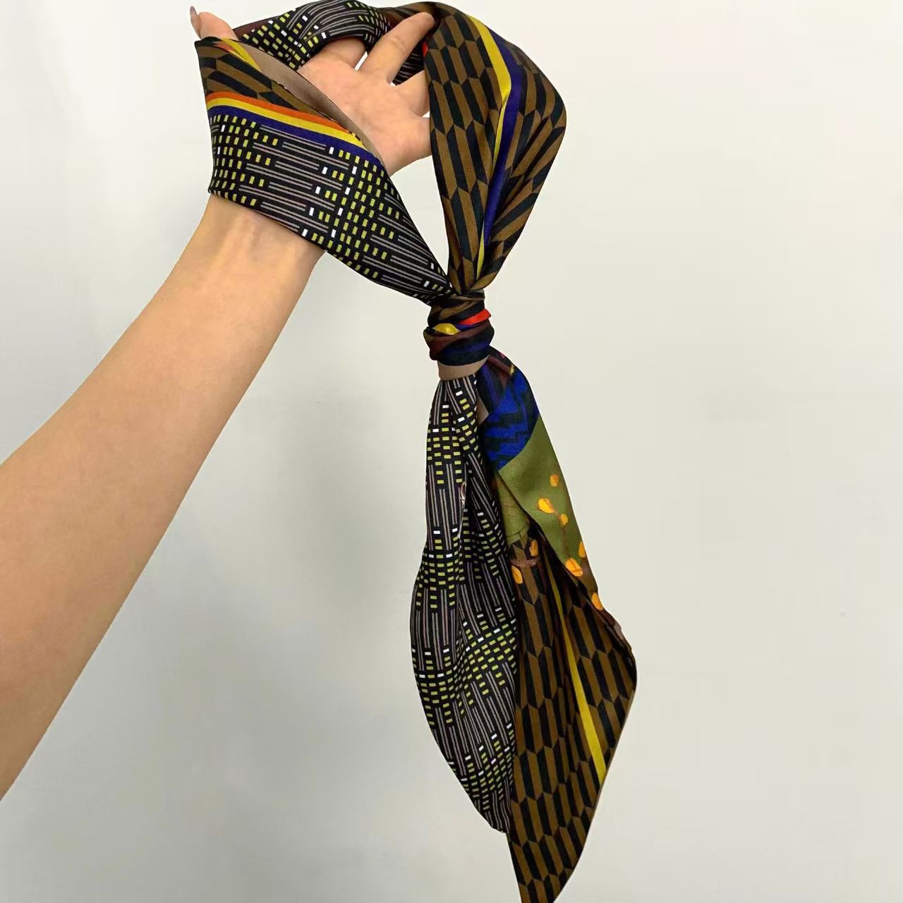 Luxury Print Long Hair Ribbon  - Face Scarf Mask recension och pris