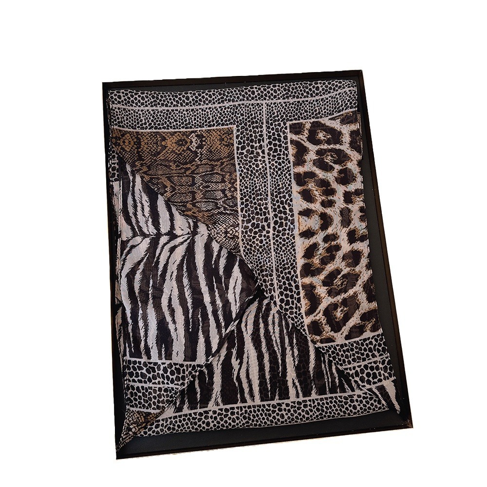 Leopard Small Long Silk Scarf  - Silk Tie Striped recension och pris